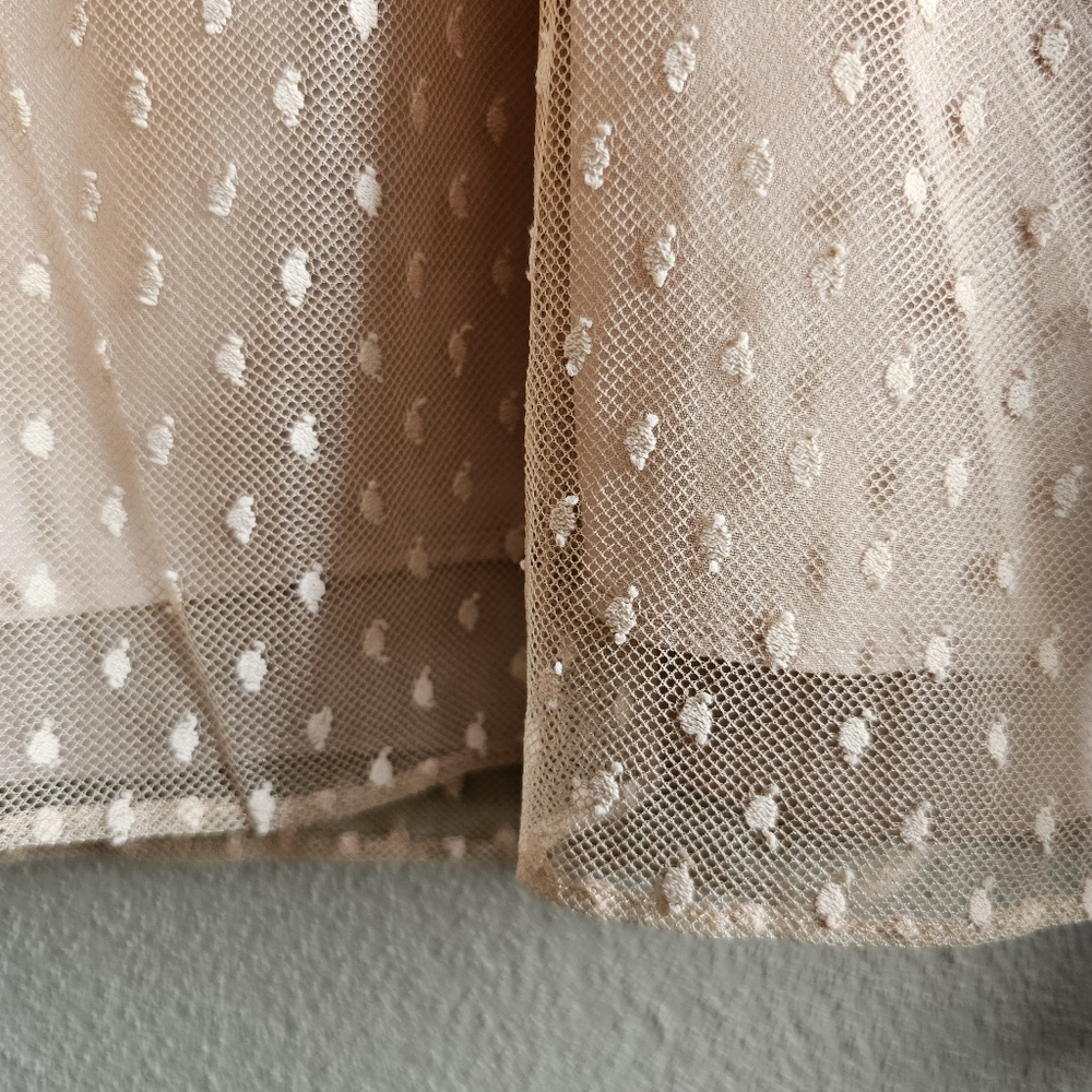 ☆J. CREW Ruffled Swiss Dot Blouse in 'Bronzed Clay,' M ☆ - Picture 6 of 7